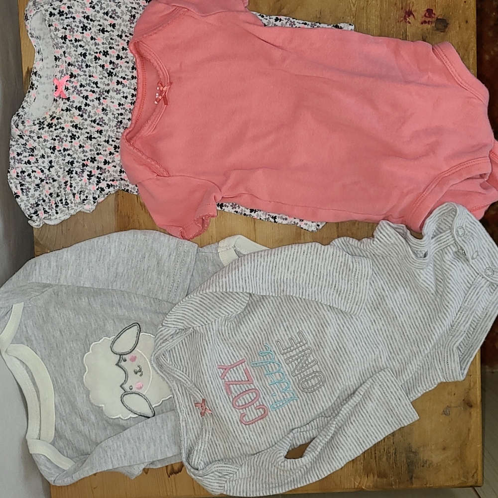 (4) Bodysuits 3-6m & 6m